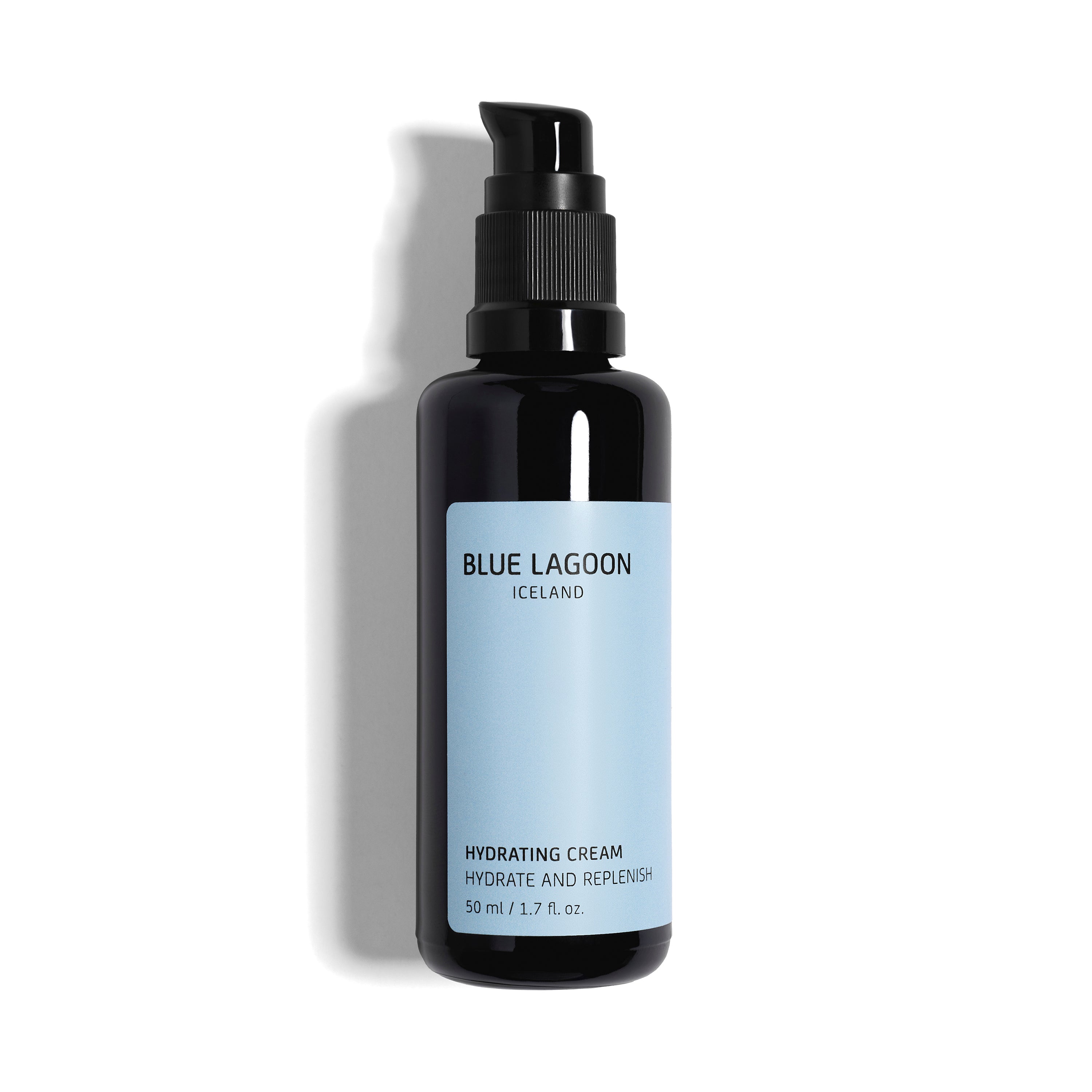 Hydrating Cream í svörtu pumpuíláti á hvítum bakgrunni