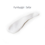 Áferð Mineral Moisturizing Cream sem sýnir slétta og jafna kremáferð