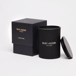 Scented Candle með vörukassa á hvítum bakgrunni