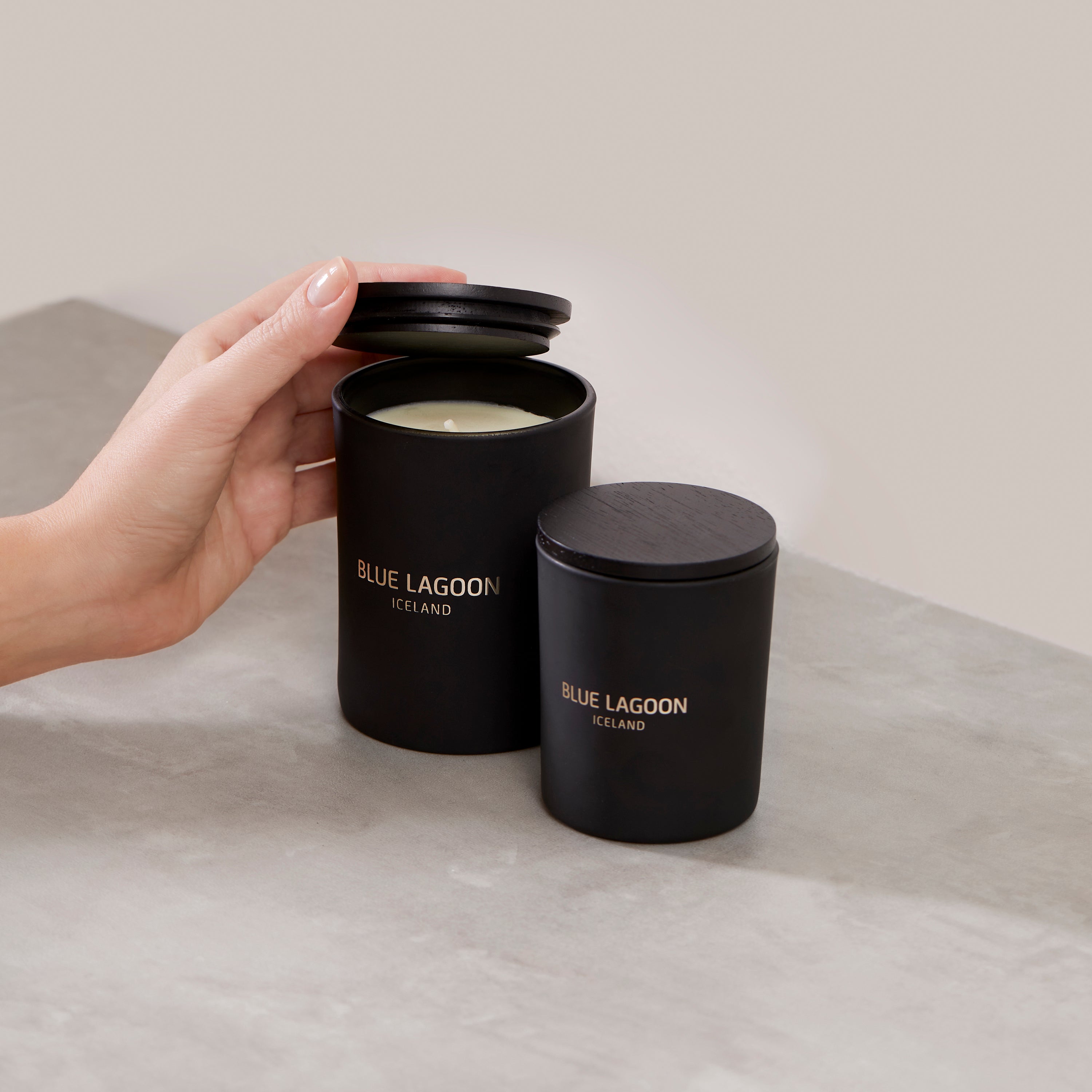 Fyrirsæta opnar Scented Candle